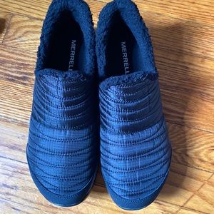 Merrell women’s Antora slip-on cold wheather sneakers
